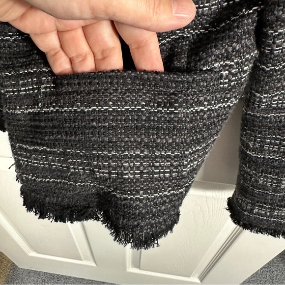 Adrienne Vittadini open front jacket, size small, black, raw edges, spring - Picture 9 of 10